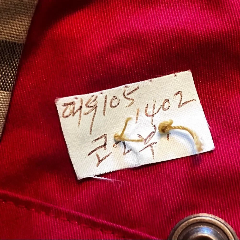 Burberry's of London Vintage Red Trench Coat Nova Check Cuffs Medium - Spring - Picture 9 of 12